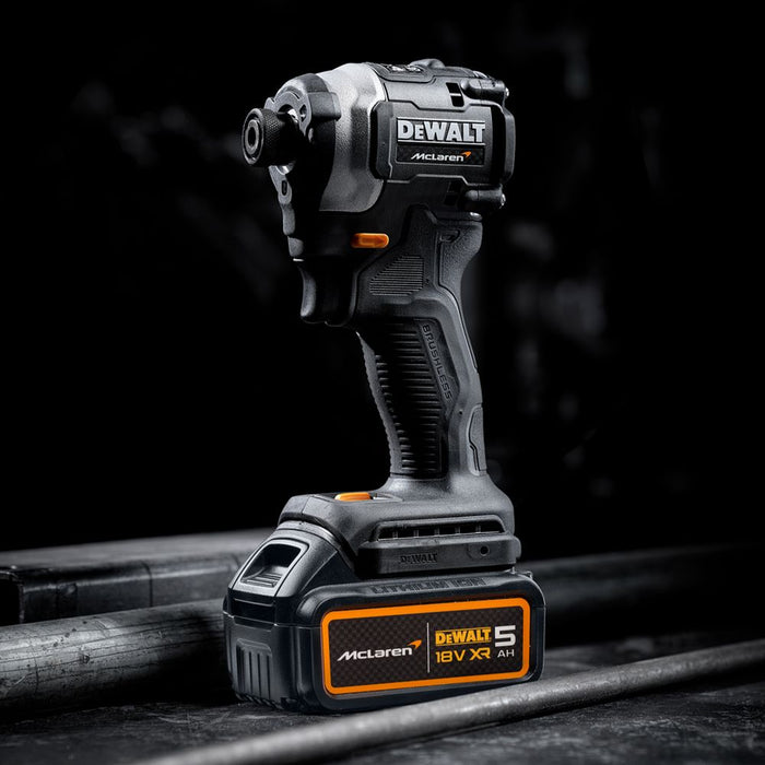 DCF85MP2T Dewalt Mclaren F1 18v Xr Impact Driver Kit